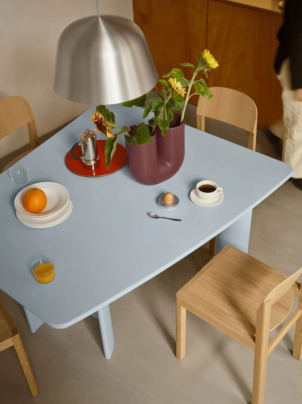 这款Baby Blue的餐桌简直神仙✨
