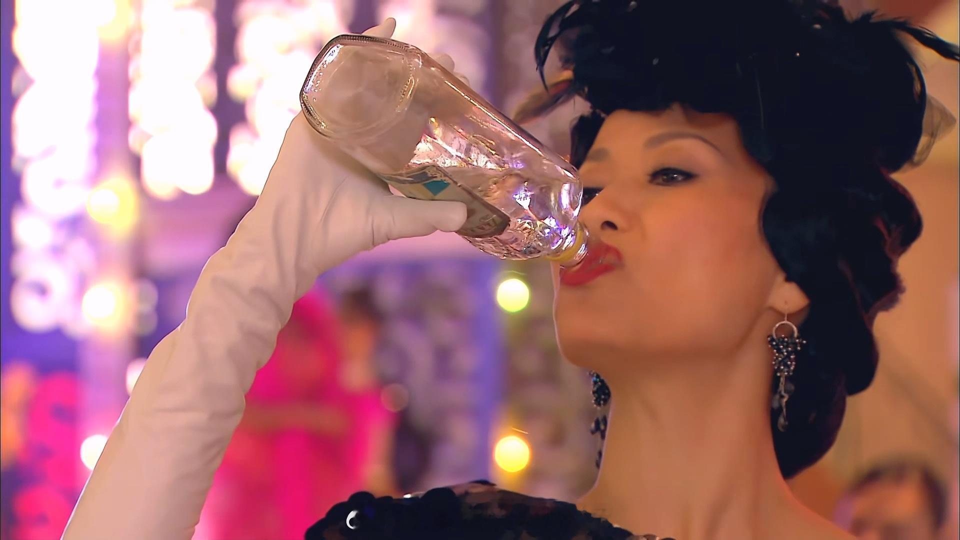 这次不是啤酒了，这是白酒 