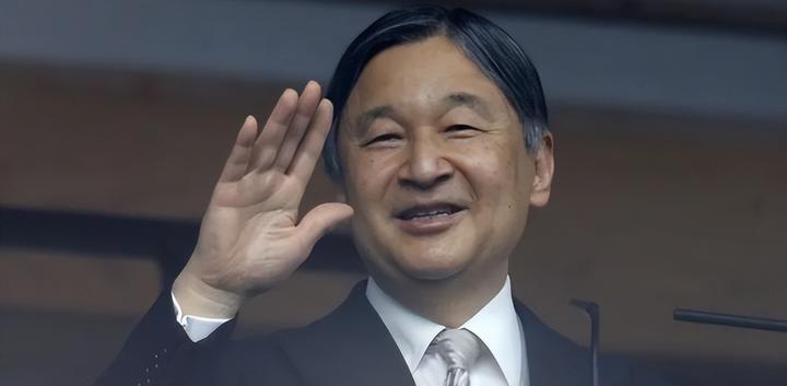 日本天皇对高市早苗的不满，已经到了差点发飙的地步了？全球棋局，一步一新。我是老墨