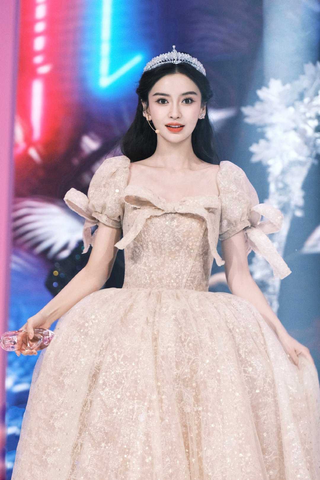 angelababy angelababy 愿你的人生花园，四季常开不败