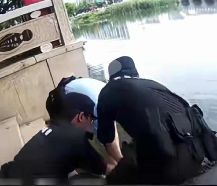 太神奇了！一个不会游泳的人竟在河中漂浮了一个多小时还能活下来，不能不说是个奇迹！