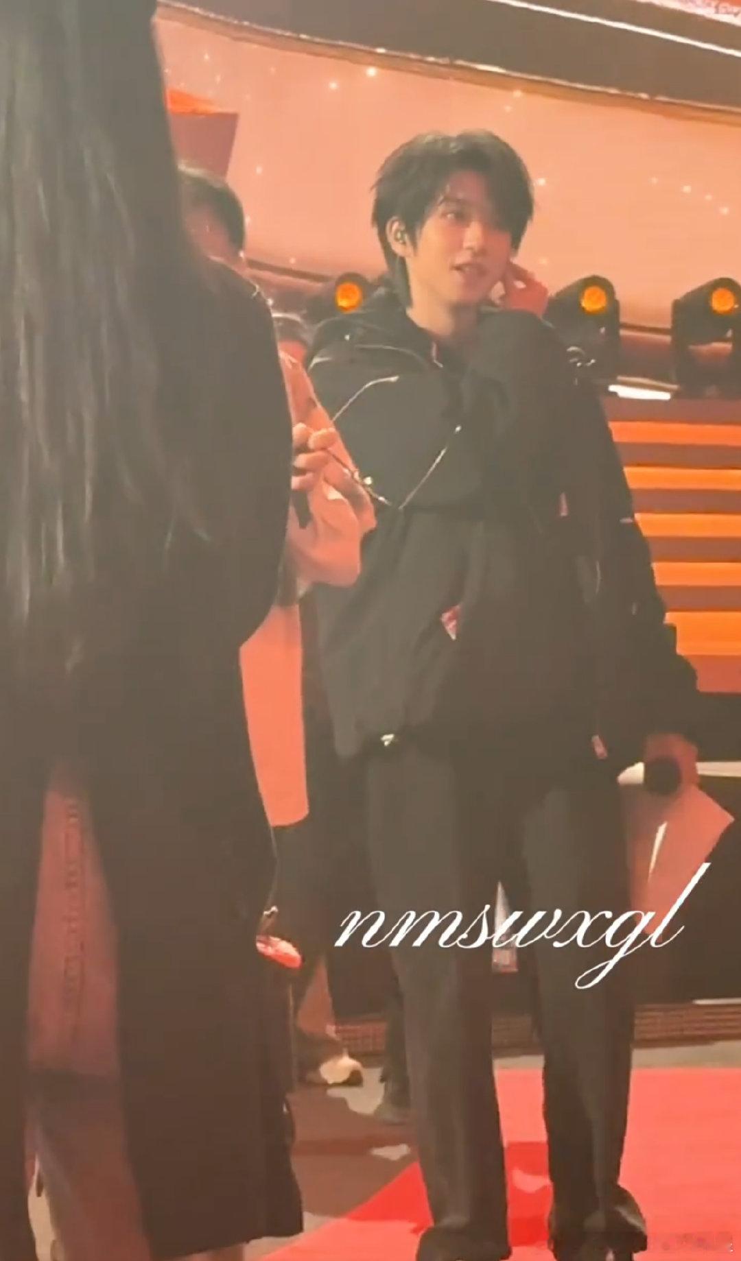 贺峻霖北京国际电影节彩排贺峻霖北影节开幕式彩排 贺峻霖北京国际电影节彩排，氛围专