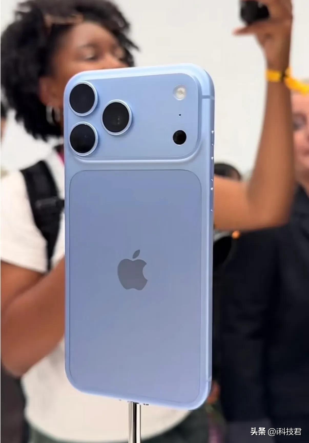 iPhone18Pro没看到真机就卖爆
iPhone18Pro被吐槽根本抢不到
