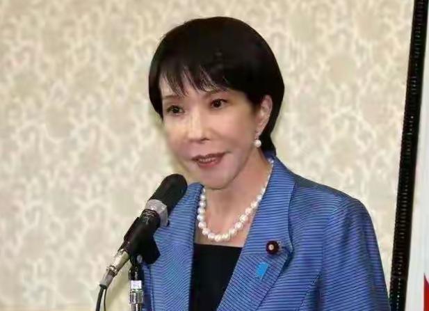 高市早苗这句对北京对话保持开放，听着像递橄榄枝
但她紧跟着把国家利益荣誉国民生命