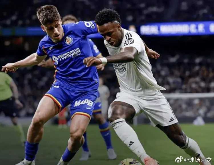 北京时间3月3日凌晨，西甲第26轮焦点之战，皇马主场迎战赫塔菲。上半场，萨特里亚