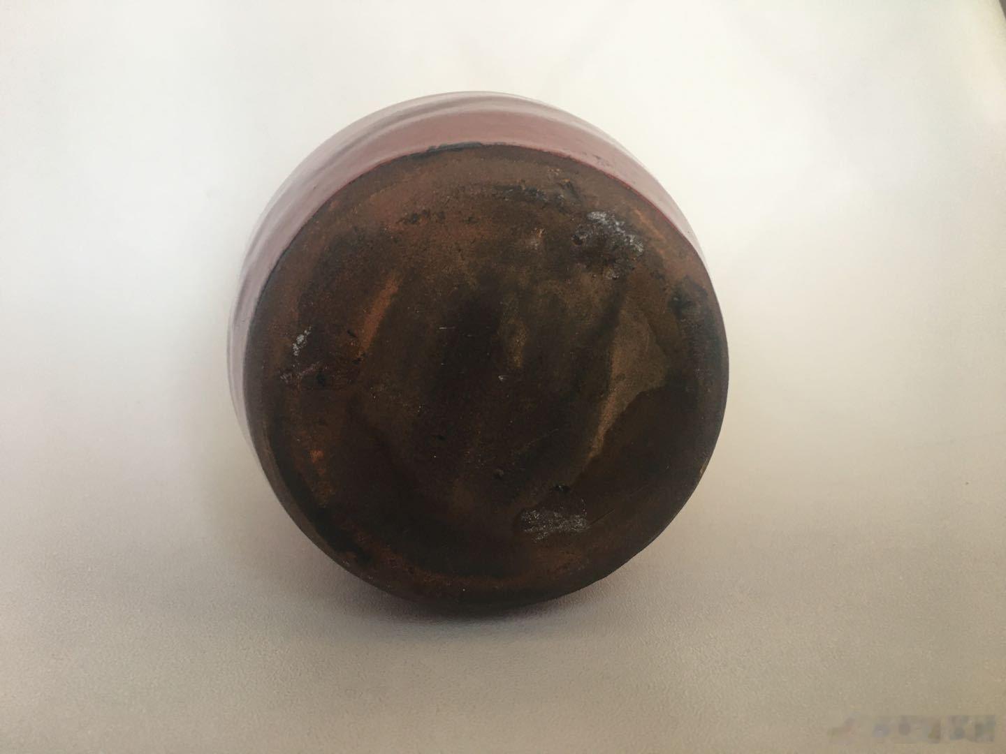 每周鉴赏收藏精品之孔雀蓝胆瓶        古代孔雀蓝瓷器如果出现在拍卖场上，通