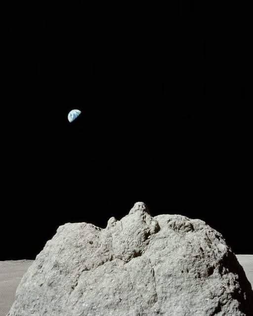外星人窥伺地球 ​​​