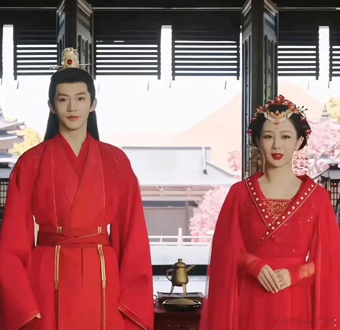 女主的发型为什么要搞成这个样子呀？ ​​​