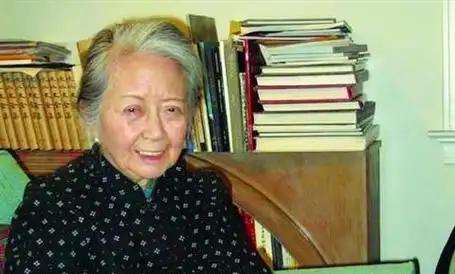 她从不体检，喝隔夜茶，患癌不化疗，活到 102 岁，医生追问长寿秘诀，她说了两个