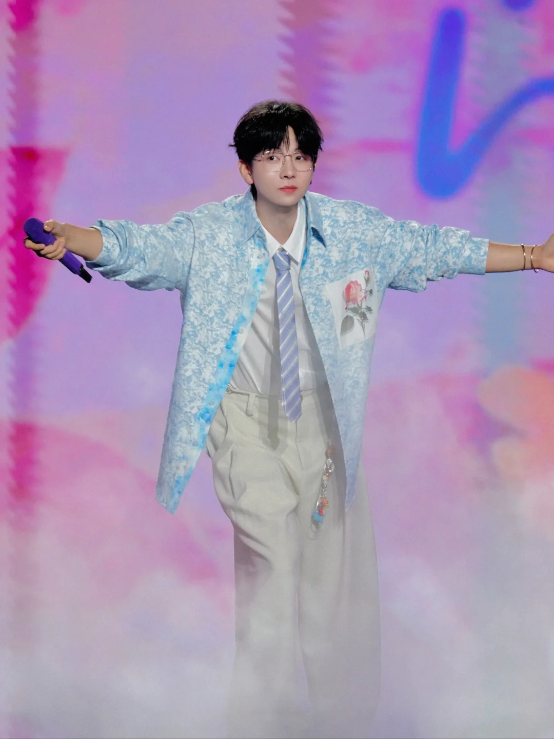 胡夏又穿了我品牌的衣服🥰