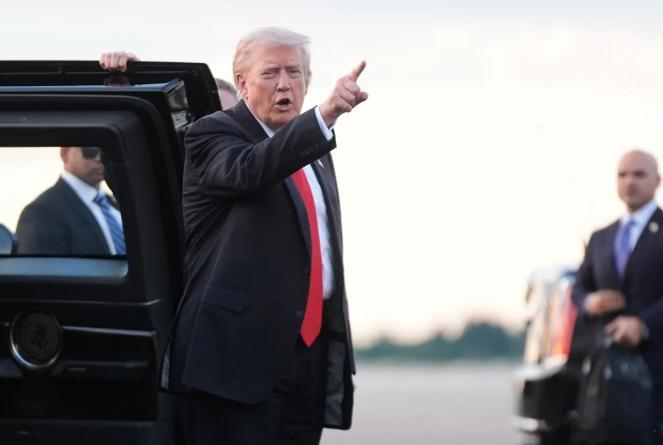 【特朗普逮捕马杜罗洋洋自得，孙玉良：已陷国际社会谴责的汪洋大海】2026年1月3