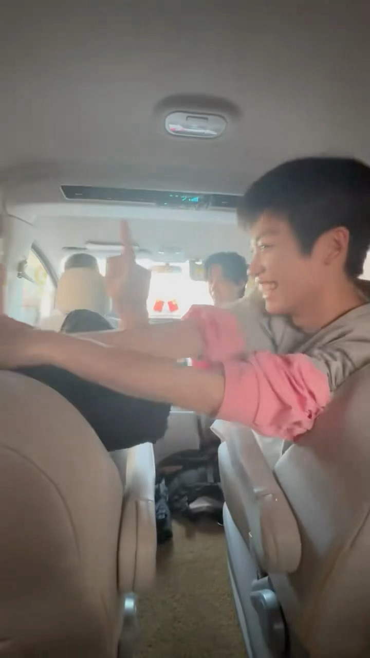 和盐城这里有什么区别😭😭完全就是在撒娇🥺 