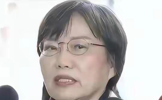 刘世芳出来发声了！5月7日，面对记者追问刘世芳外甥颜文群被大陆台企解除全部职务的