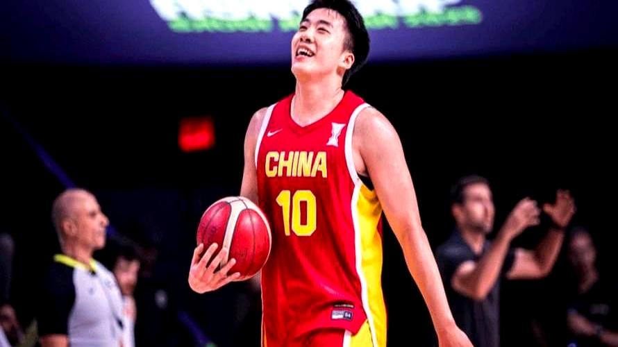 韩国客场给郭导的压力挺大！
 

眼瞅着咱们少了两个能攻的，外线球就是传不起来。