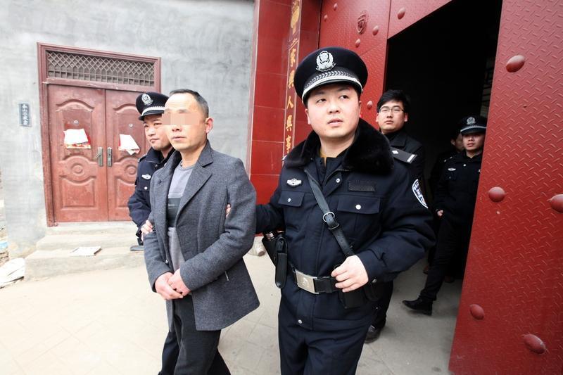 【拒执罪】应由谁负责移送侦查？
答案是人民法院。
依据两高一部《关于办理拒不执行