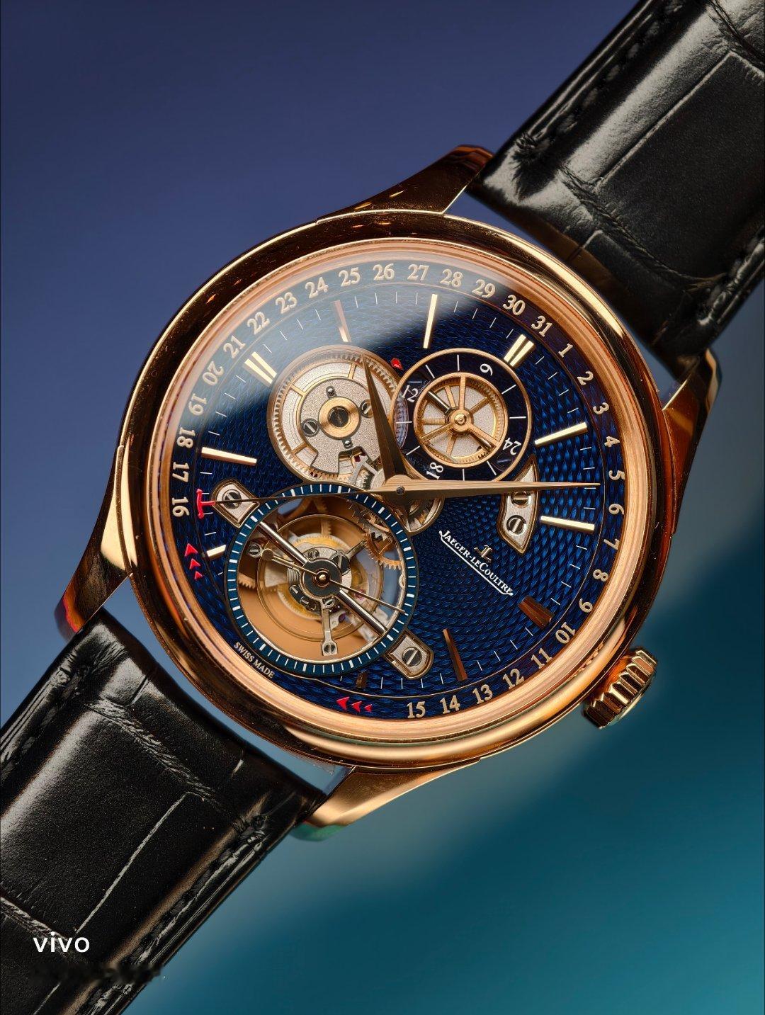 积家今年的两枚复杂腕表，美的心旷神怡。特别是超薄三问陀飞轮，纤细精巧，太喜欢了。