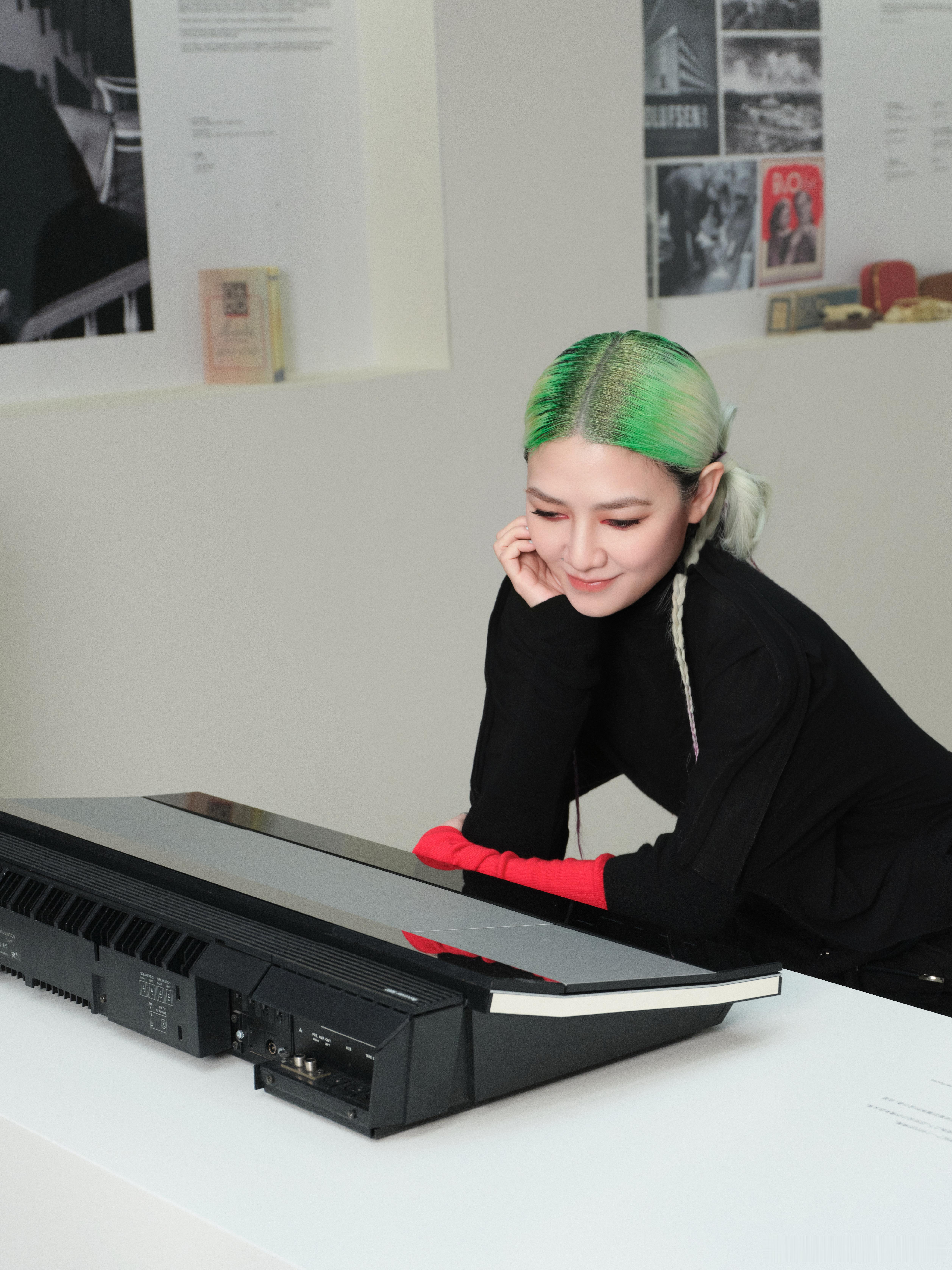 RICOSTRU PRESS in RICOSTRU 立体肩型针织上衣🤍🖤天