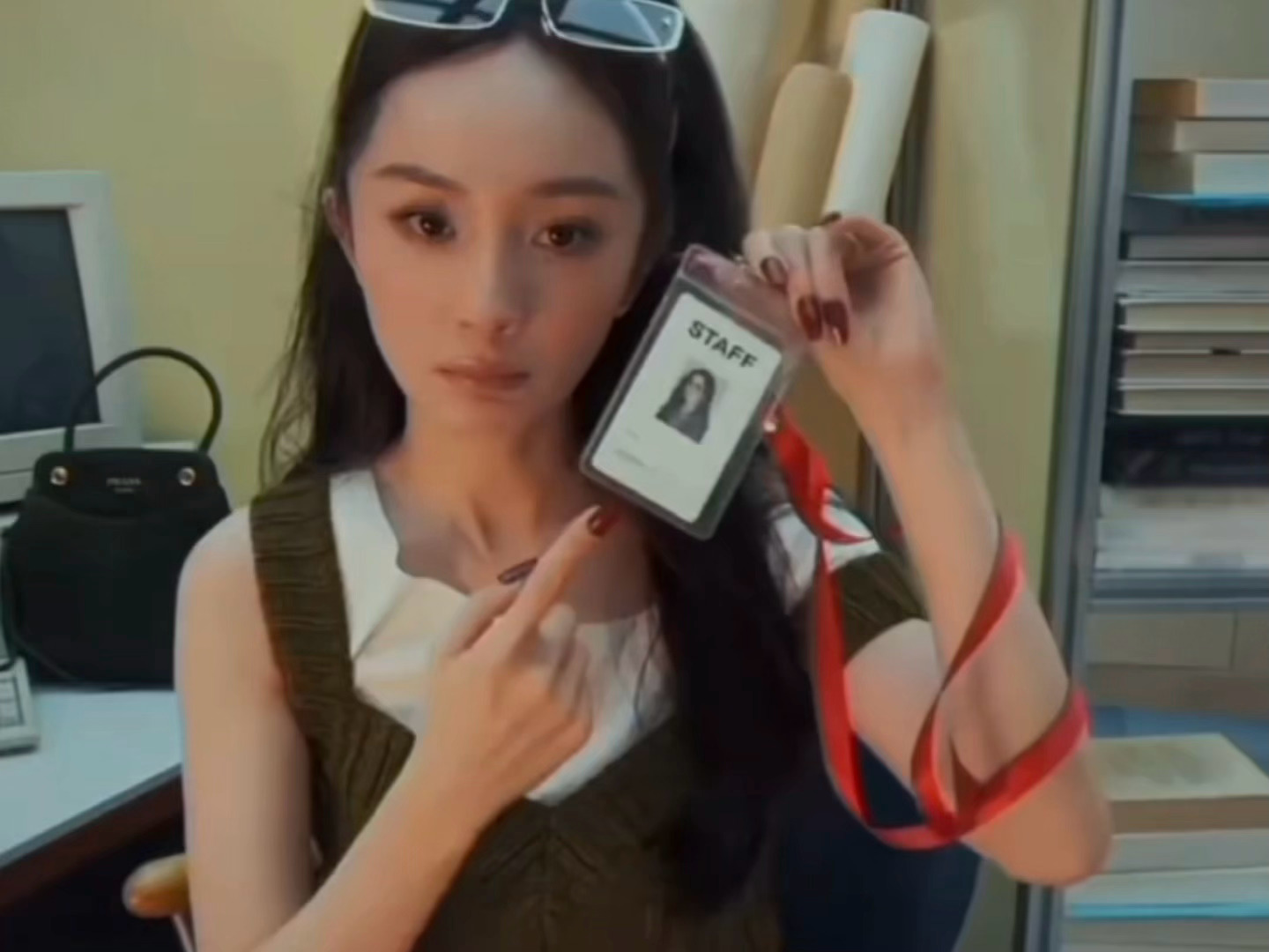 杨幂 ym杨幂偷偷说apt被发现可爱的小幂爱了 