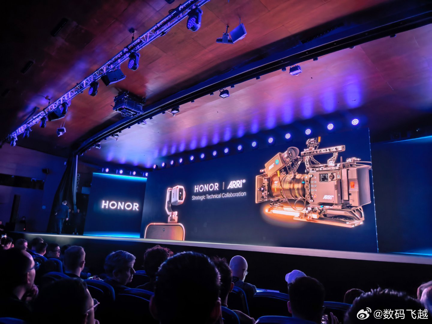 MWC2026今天谷歌，高通都站台荣耀，公布了荣耀Robot Phone将搭载第