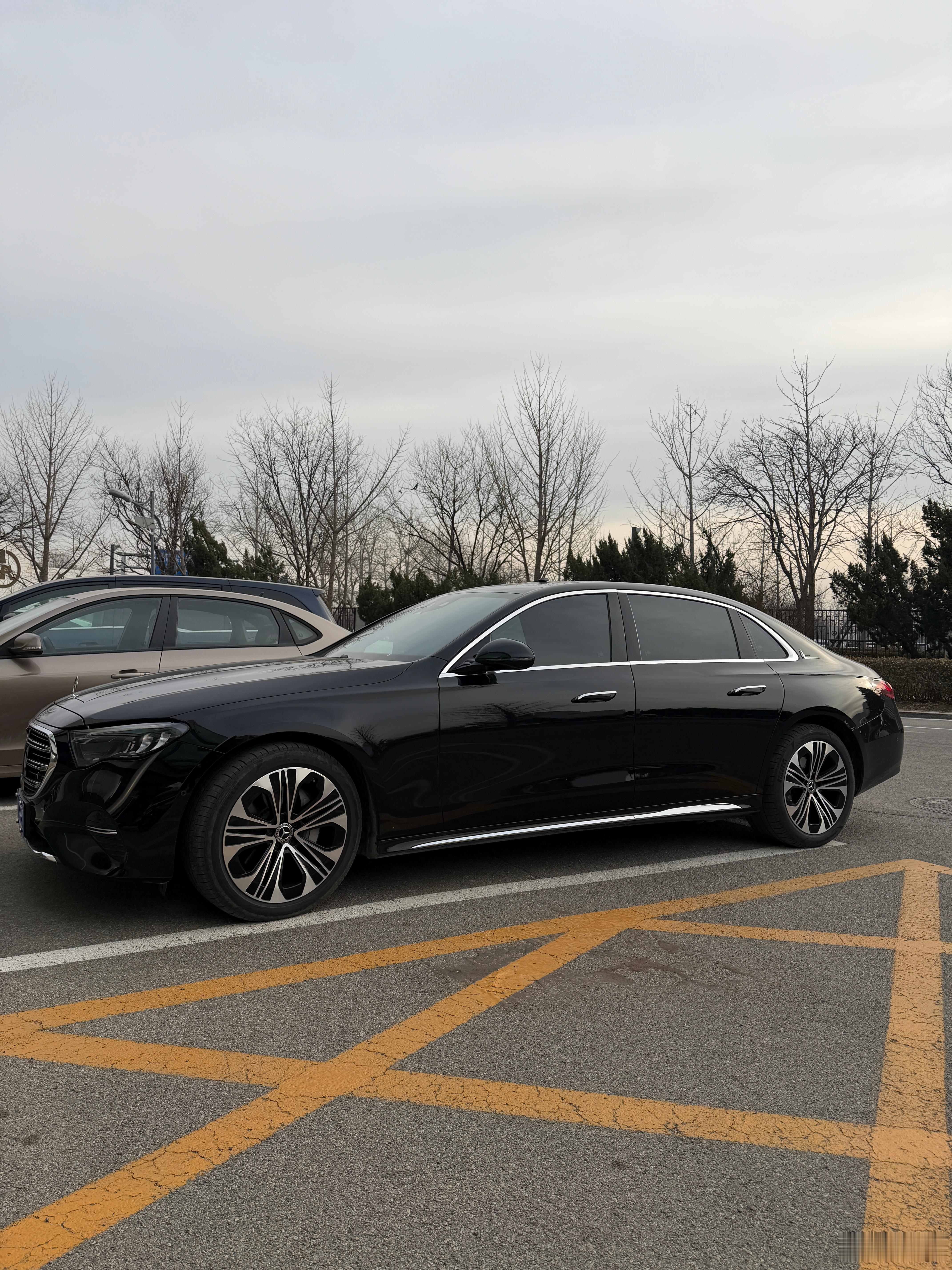 开了一路车，找了一路车钥匙。裤衩都快扒了，身上、车里哪儿都找不到，可车就是能点着