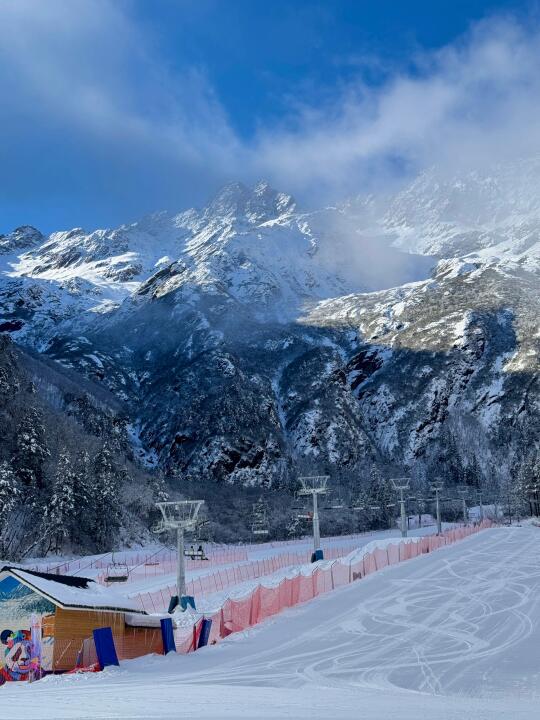 千万不要把羌人谷滑雪🏂的照片发朋友圈！！！
