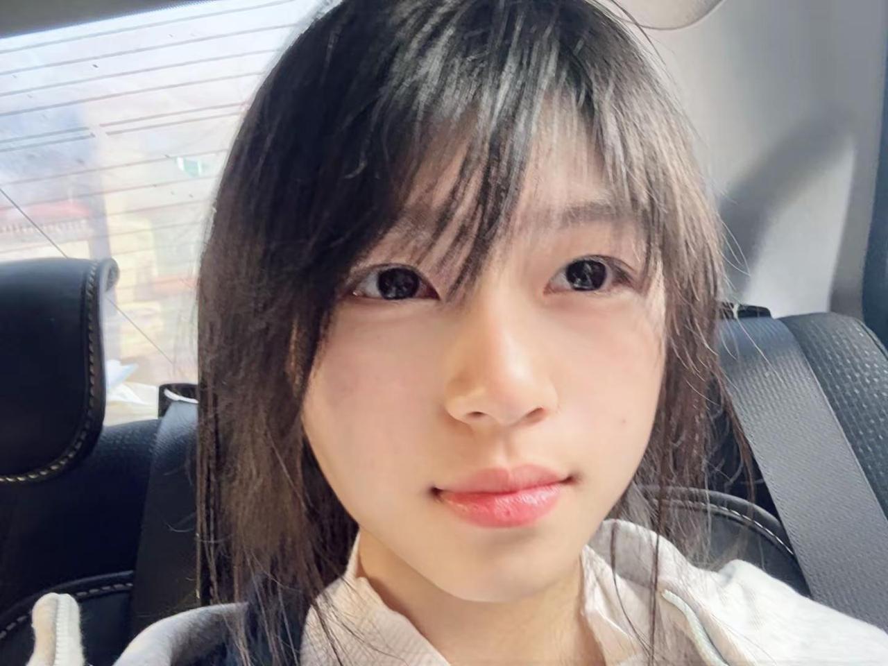 比刘海更难打理的我们的关系吧。(｡ ́︿ ̀｡)素颜全靠美颜撑 初恋脸