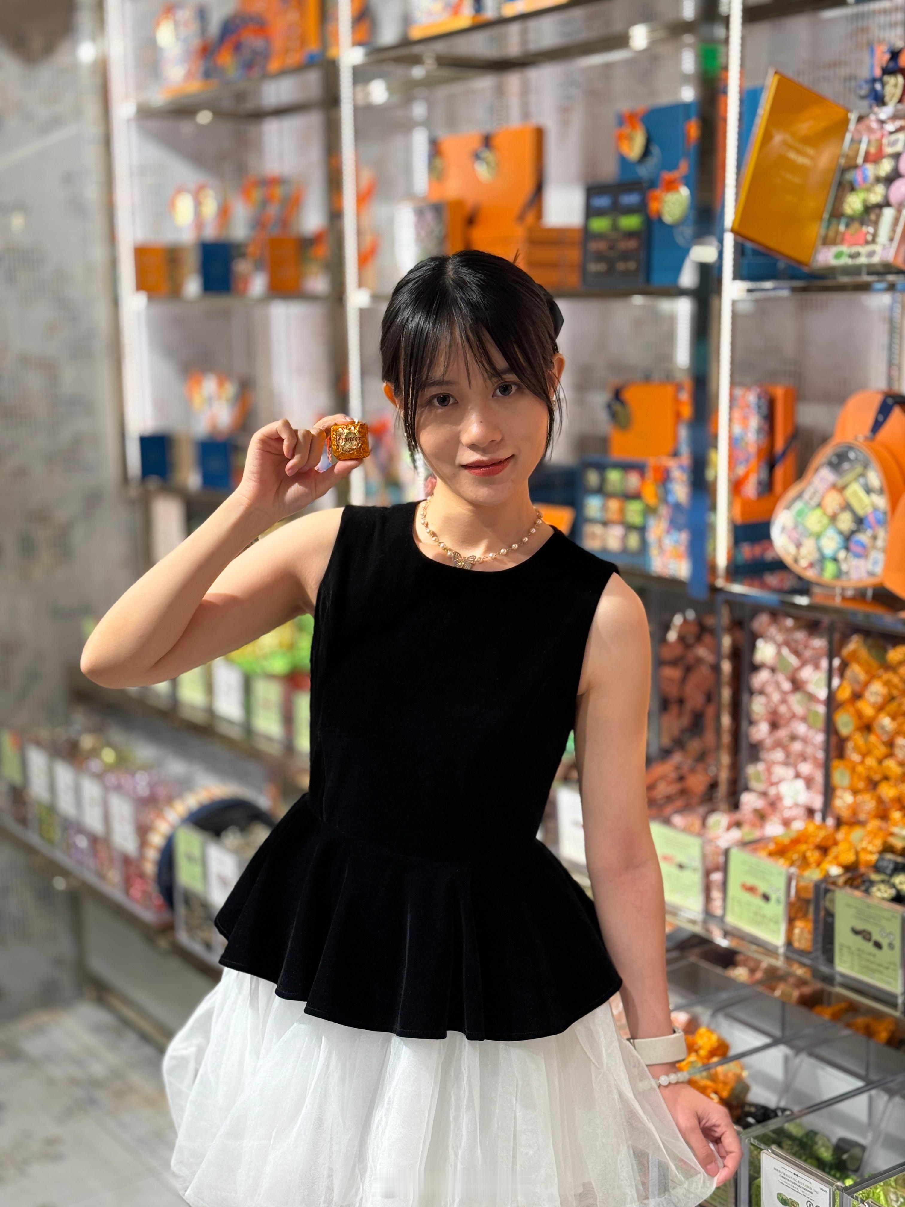 2025手机影像哪家强 国产手机人像靠美颜？我们关闭美颜固定光圈拍了组2X人像样