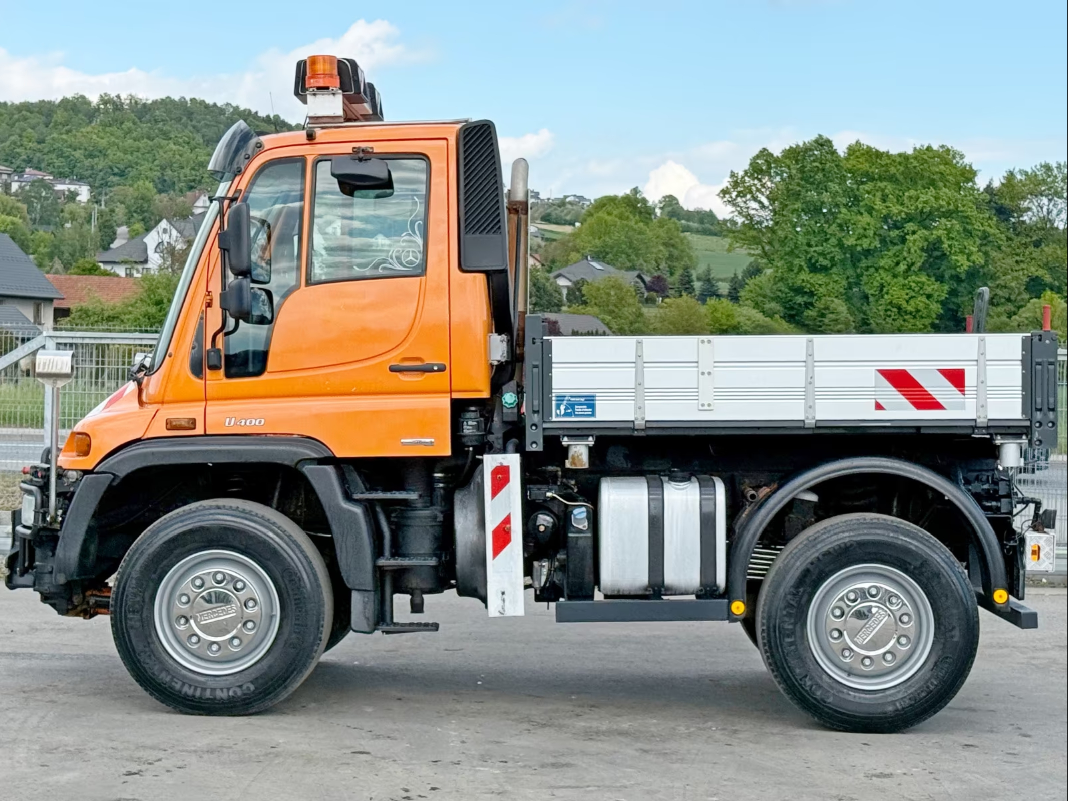 特殊车辆 Mercedes-Benz Unimog U500，小乌尼莫克百系列工