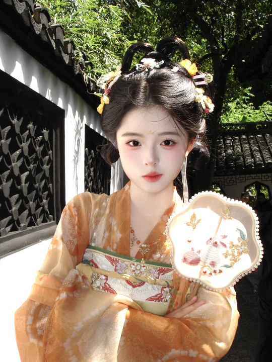 秋天还有谁没拍汉服！