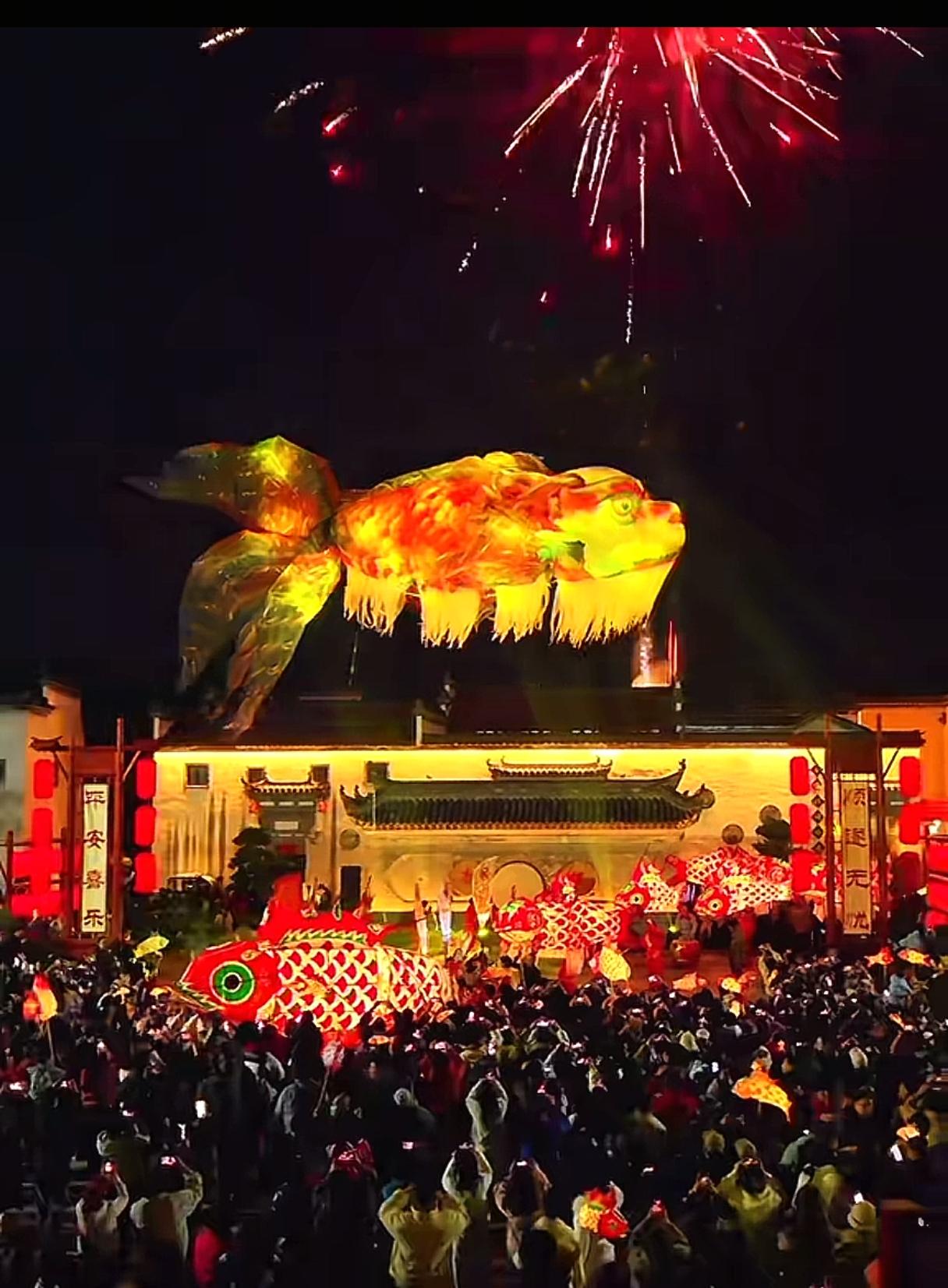 又是一年元宵佳节。
那么同样生活在这片黄天厚土之上的古人们，他们又是怎样过元宵呢