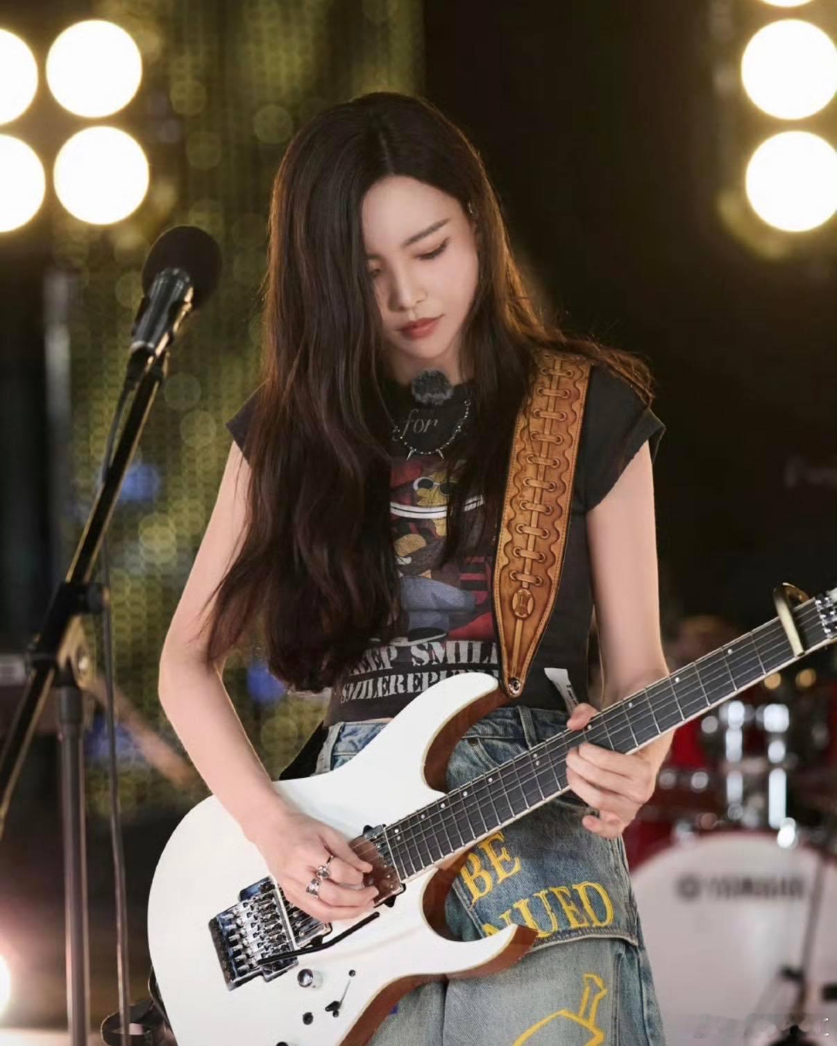 留子最共情于文文的一集于文文在《听谁在唱歌》里的经历，狠狠戳中留子心！独自在国外