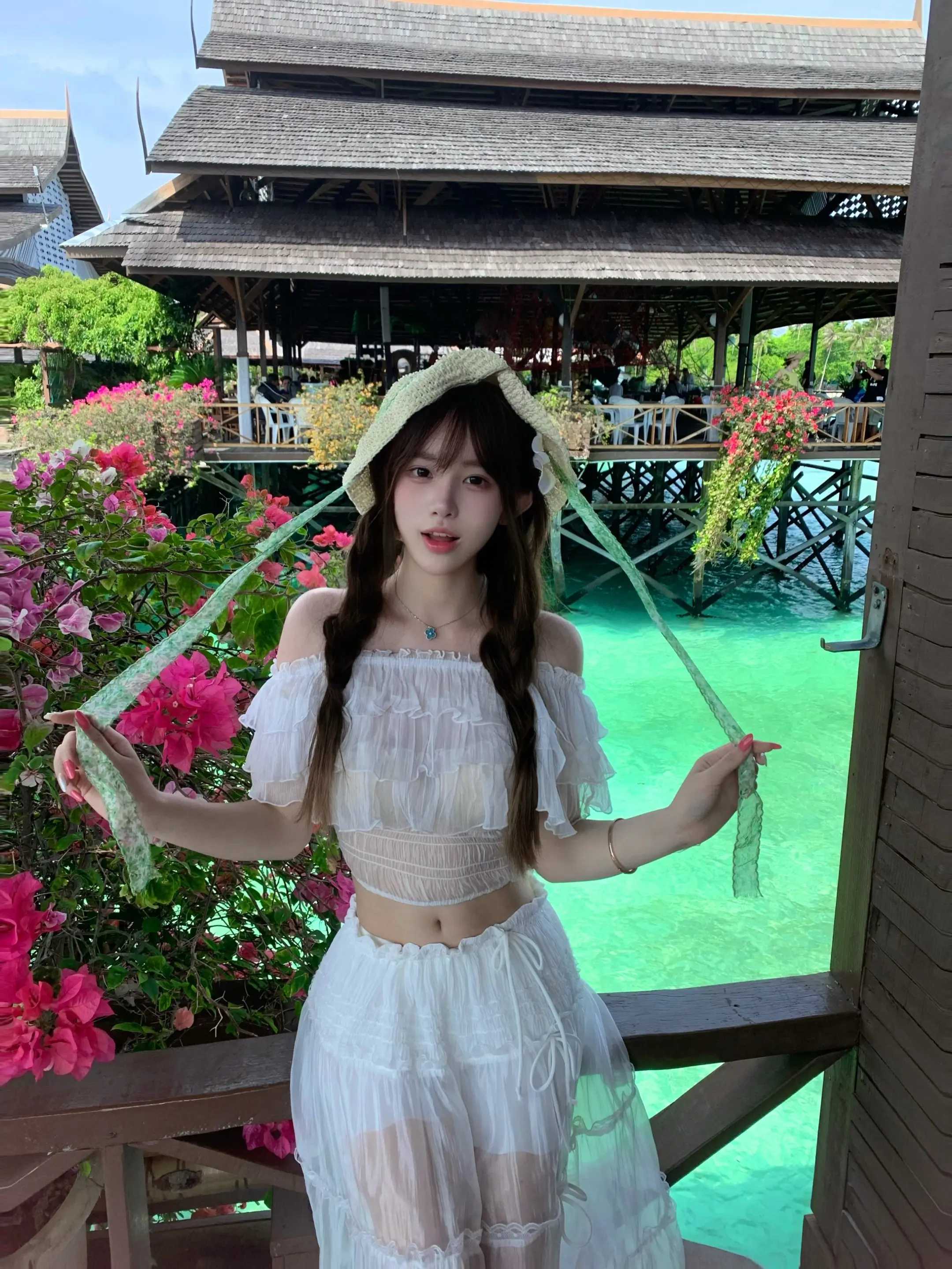 夏天歡迎光臨。