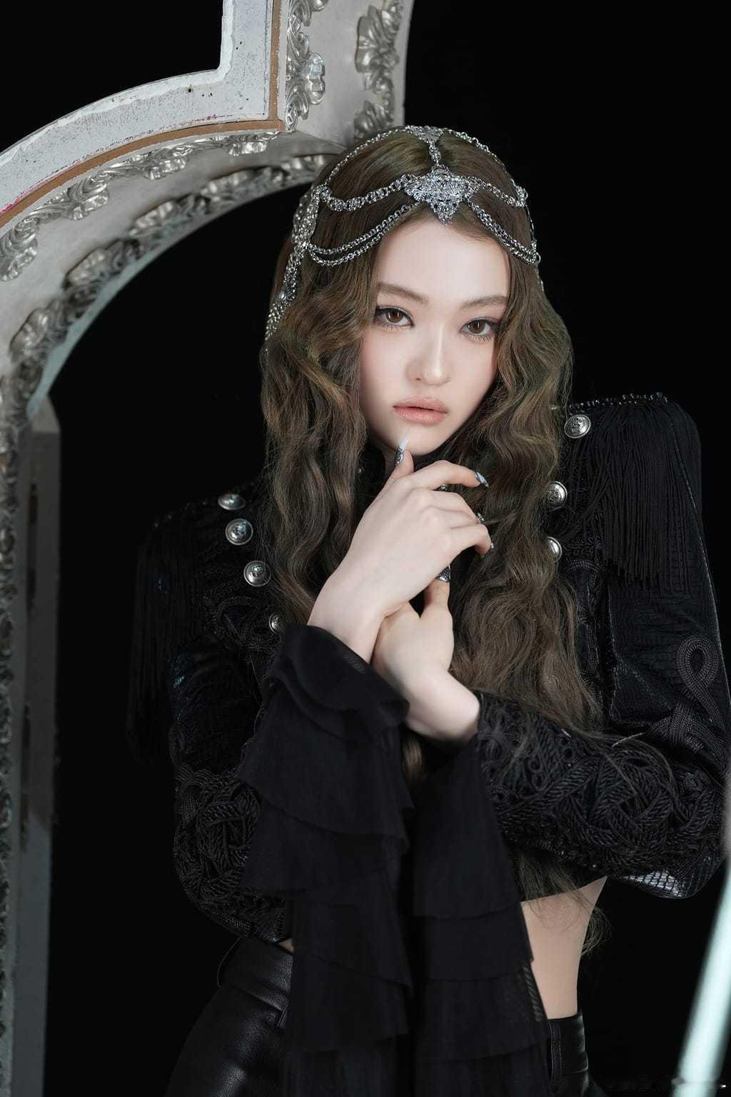 Behind Photos | (DDI RO RI) M/V 5 
