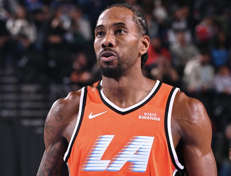 美记Evan Sidery晒出一组数据，当快船球星伦纳德在场和不在场的区别。当伦