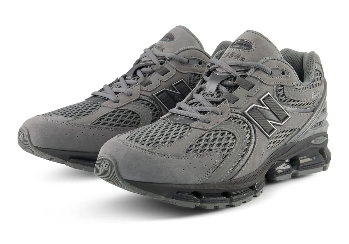 New Balance 1954R 