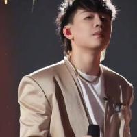 歌手2026彩排照，其实已经预示了一个比赛结果！

胡彦斌手拿话筒的动作，大有深
