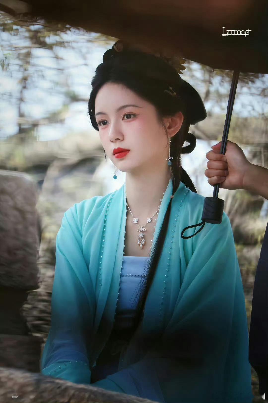 一瓯春周也路透一瓯春周也妆造哇 ​​​