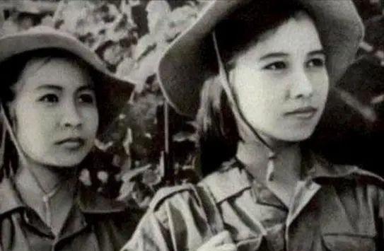 1979年，黄干宗被两个越南女兵抓走，他已经做好赴死的准备，谁知女人却说：“我们