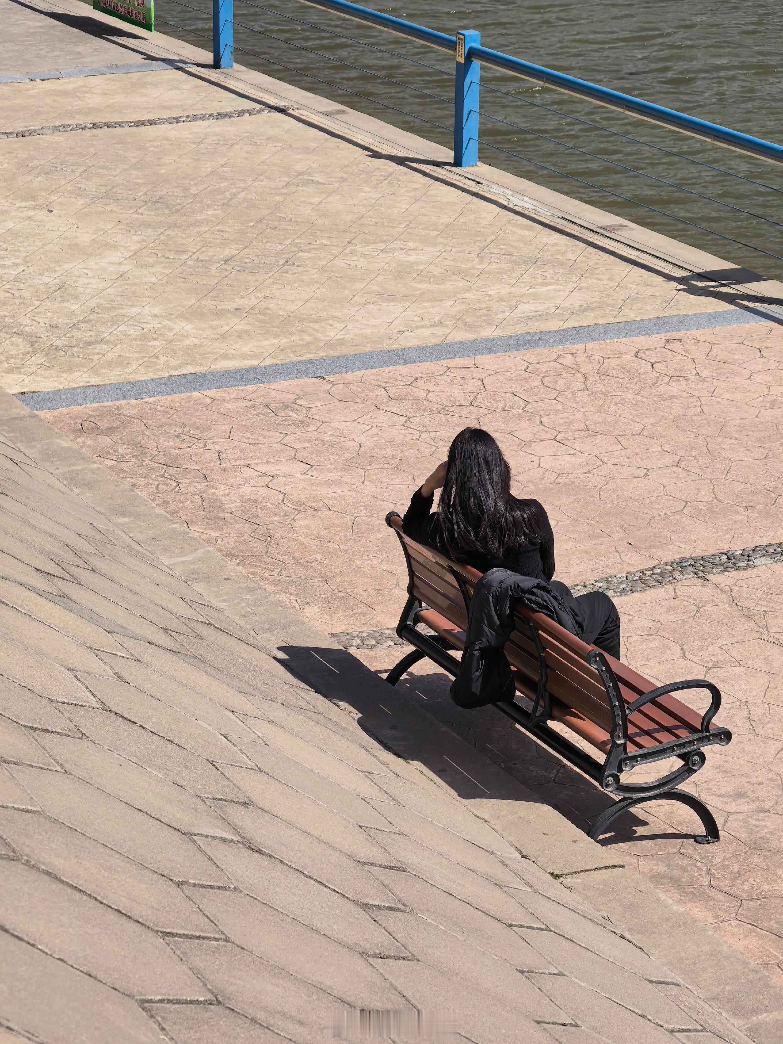 早☀️过万今天就可以享受五一假期啦我五一打算去成都咋们成都见！ 