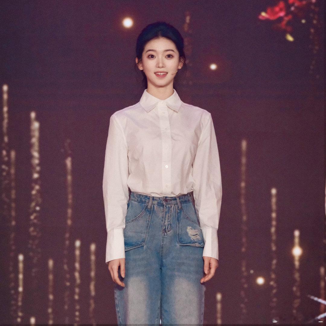 2024任务已完成，2025新任务已开启！🔛新年新启程，在新的一年祝大家巳巳如