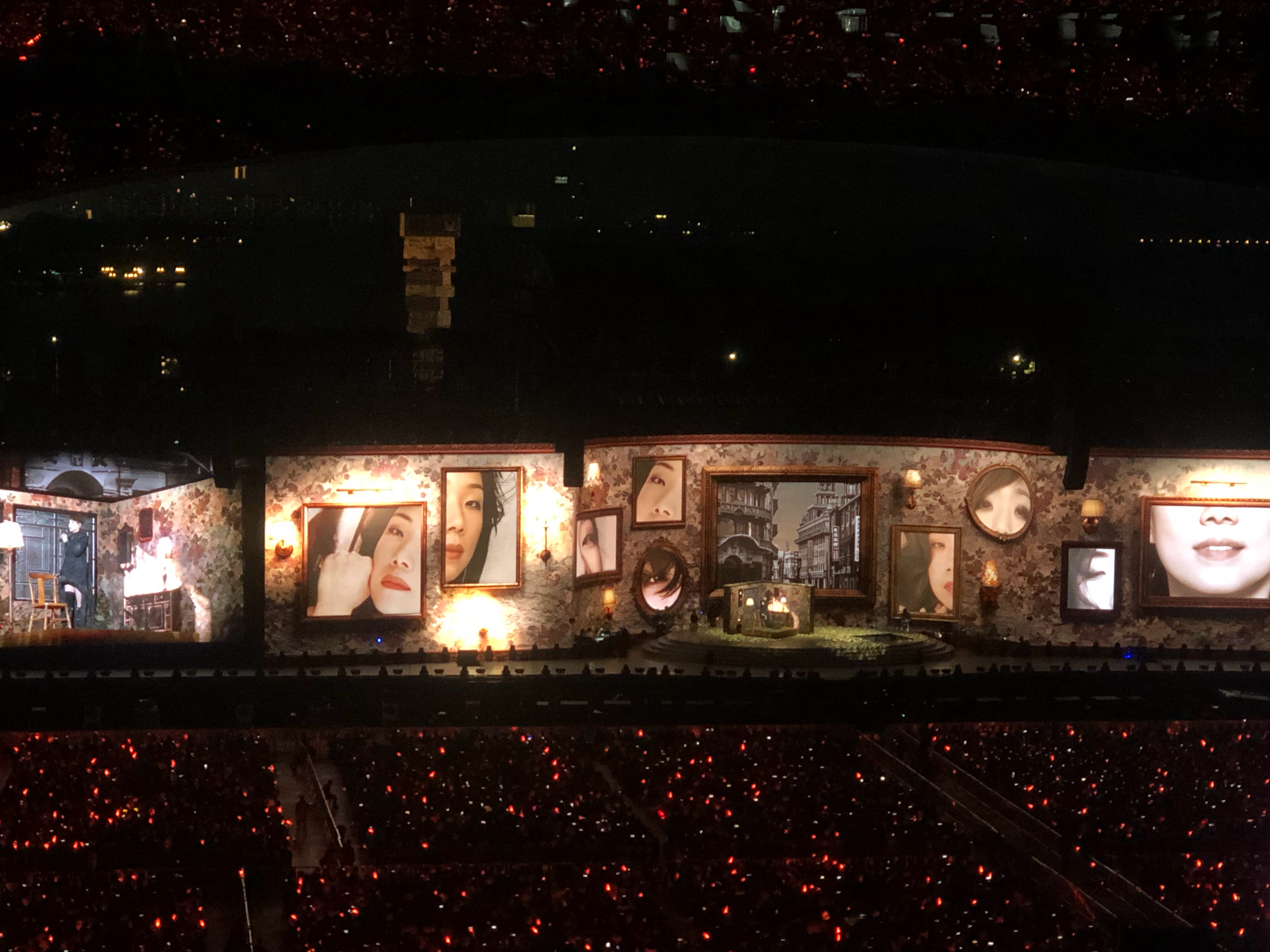 去年4月份的广州场遇到极端天气，原本想做的舞台效果没看到，带有遗憾的看完演出但也