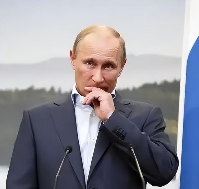 普京就扔了一句话，全世界的空气仿佛都安静了。他说，美国的“战斧”导弹要是敢碰俄罗