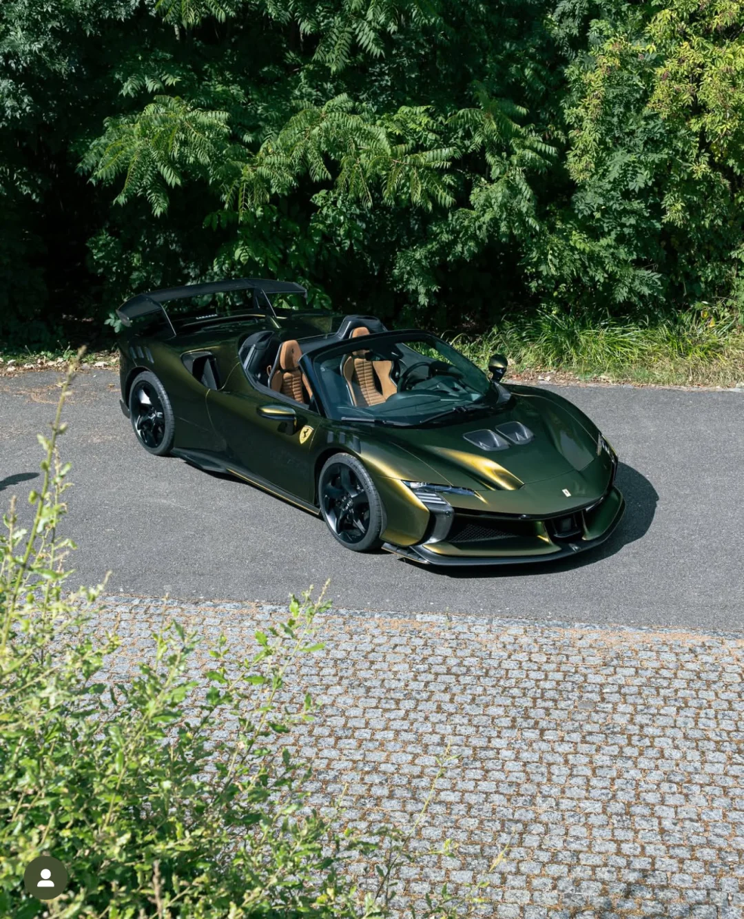 老钱风 Ferrari SF90 XX Spider