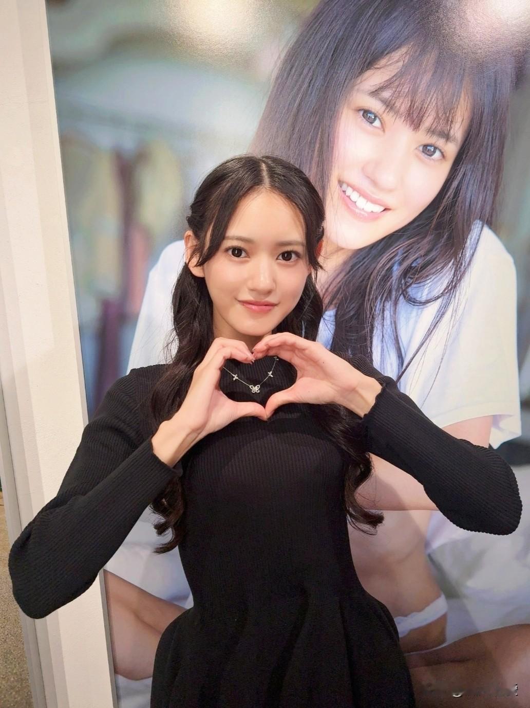 超可爱的小海，好像捏捏的脸