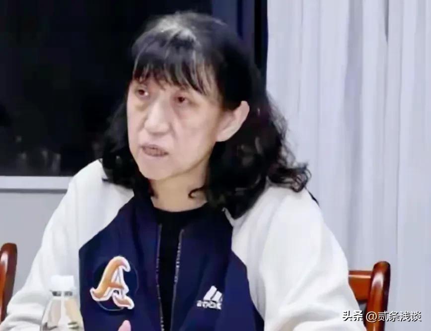 赖亚文当上排协领导，我不感到奇怪

女排找一个不知名赵勇当教练，我不感到奇怪
