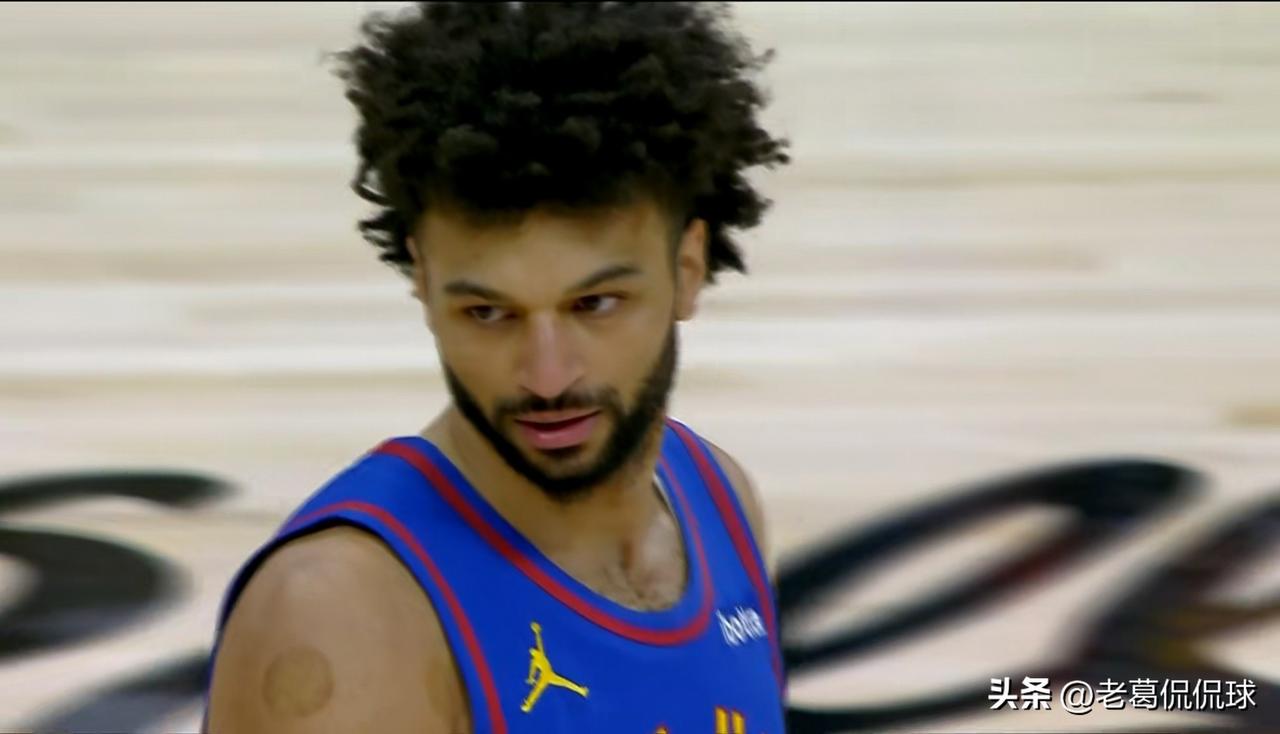 掘金二当家穆雷真是一名超级得分手！在今天掘金主场以121：115战胜猛龙的比赛中