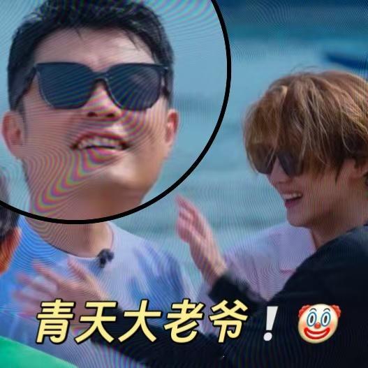 鹿晗泼水无差别攻击哈哈哈哈哈 哈哈哈哈哈泼水游戏环节趣味十足，鹿晗参与游戏状态十
