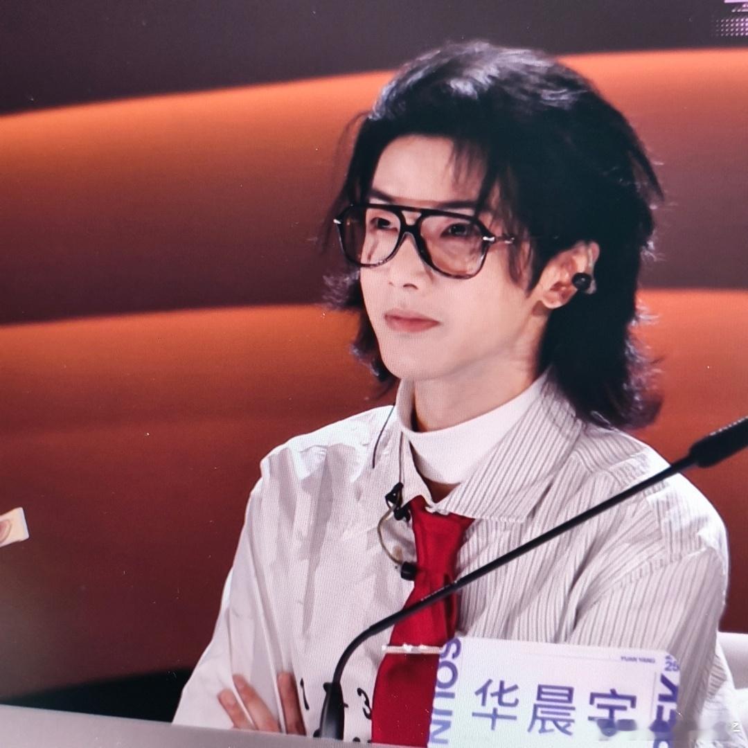 “老祖”华晨宇格局打开，“泼猴”夏哲轩活泼俏皮，这组合太妙！ 