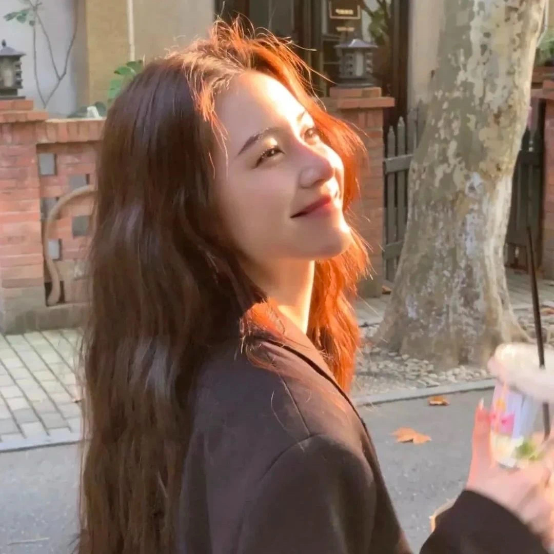 📸 ˎˊ˗ 𝐘𝐞𝐞𝐞𝐞 ✌︎日日落俗，日日开心 ​​​
