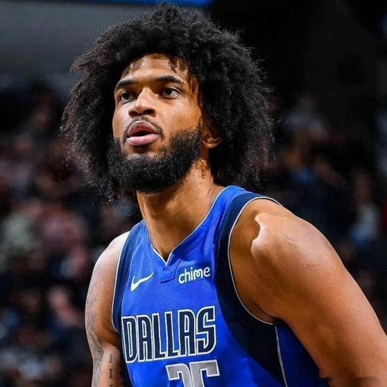 《八年辗转终迎转机！当年力压东契奇的榜眼巴格利，在独行侠最近三场狂砍场均16+1